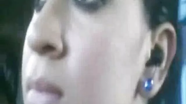 కొంటె ఆసియా కోడిపిల్ల తన తెలుగు సెక్స్ వీడియో కమింగ్ పాయువును క్రూరమైన తెల్లటి వాసి చేత శిక్షించబడుతోంది